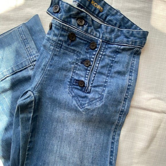 Michael Kors Women's Capris High Waisted Unique 90's Button Flap - Picture 2 of 3